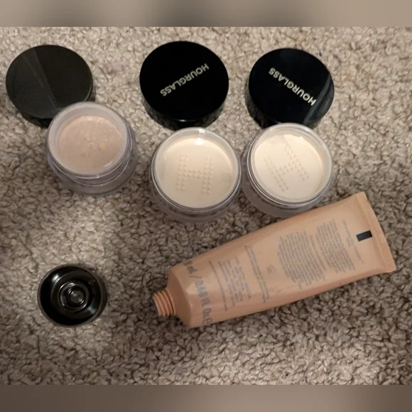 Glow And Set Makeup Collection - Picture 3 of 3